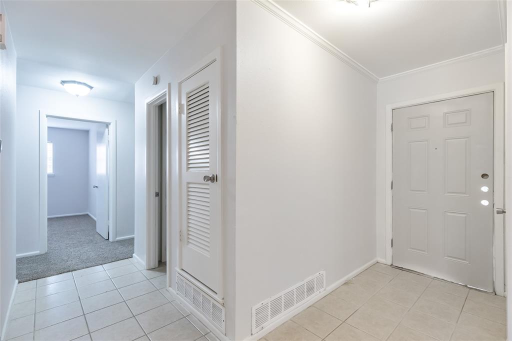2966 Arrowhead Drive Property Photo 5