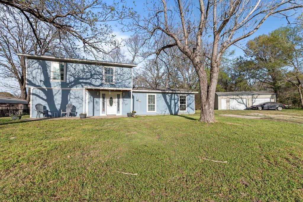 303 Whispering Oaks Trail Property Photo 1