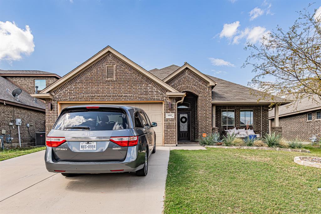 6005 Shiner Drive Property Photo 1