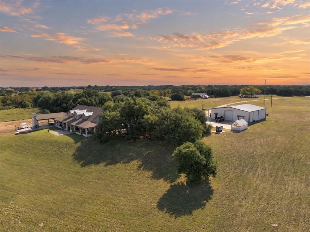 2704 Fm 2490 Property Photo 1