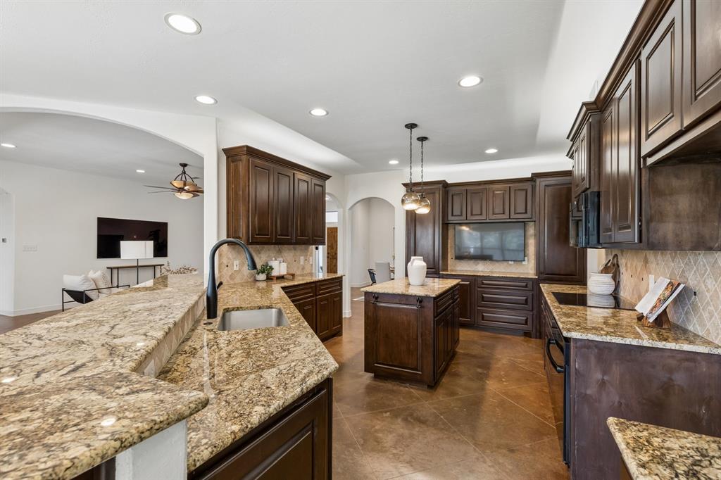 951 Oak Hill Court Property Photo 11