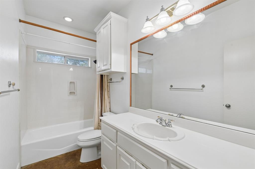 951 Oak Hill Court Property Photo 23