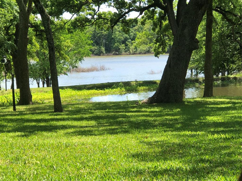 951 Oak Hill Court Property Photo 34