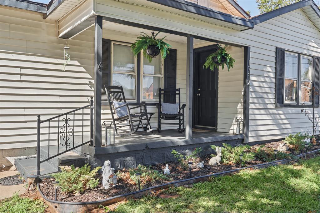 1712 Old Bunger Road Property Photo 1