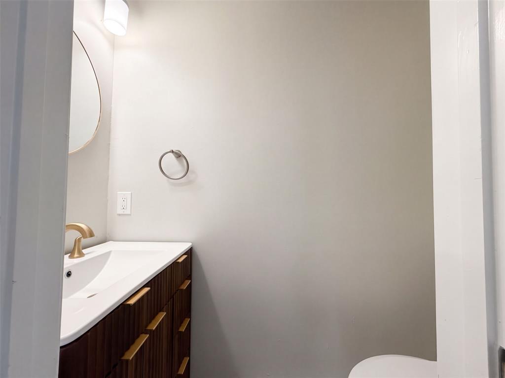 708 Fall Wheat Drive Property Photo 10
