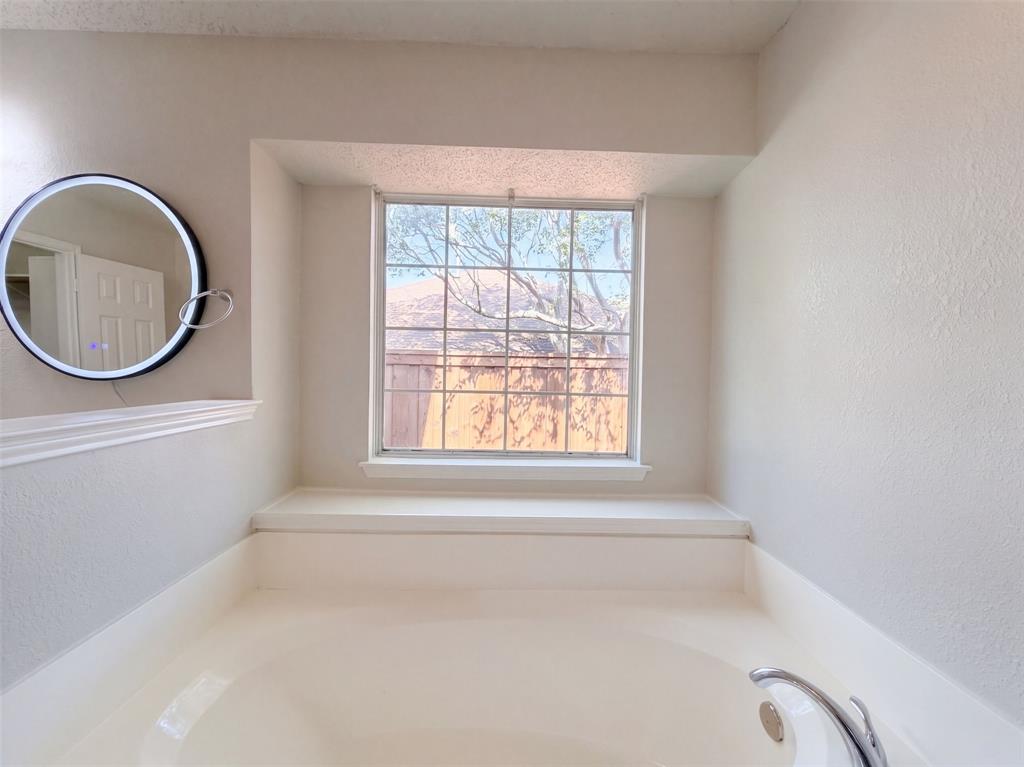 708 Fall Wheat Drive Property Photo 12