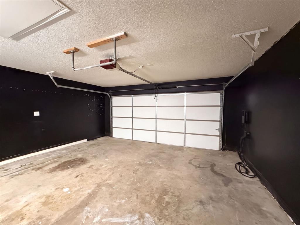 708 Fall Wheat Drive Property Photo 15