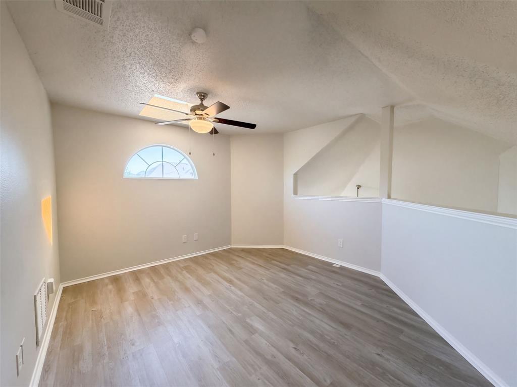 708 Fall Wheat Drive Property Photo 16