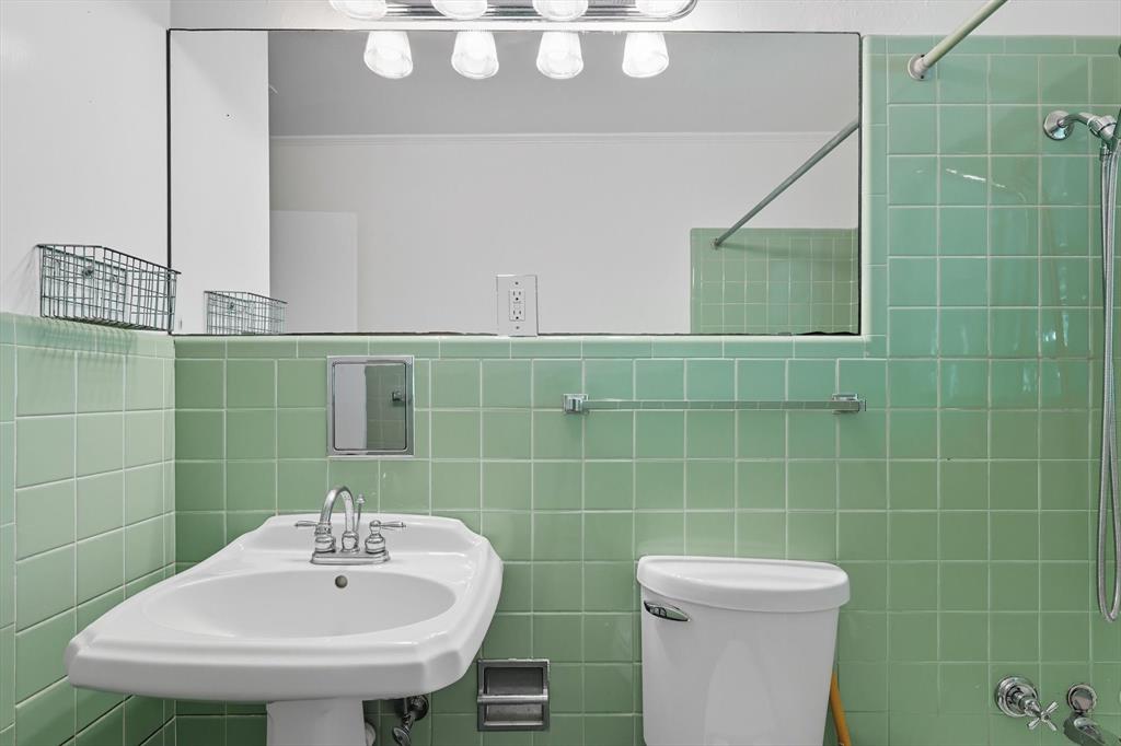 4028 Boyd Avenue Property Photo 24
