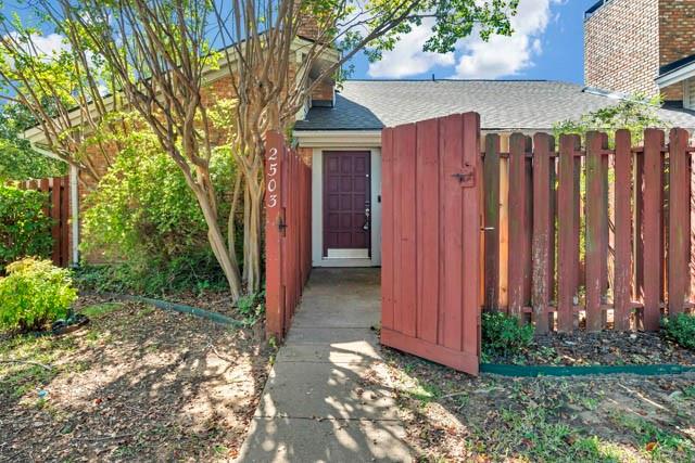 2503 Shady Ridge Drive Property Photo 2