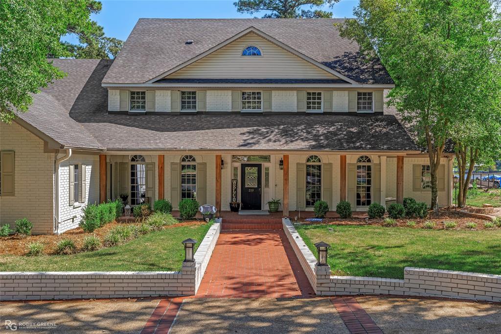 219 Bay Hills Drive Property Photo 1