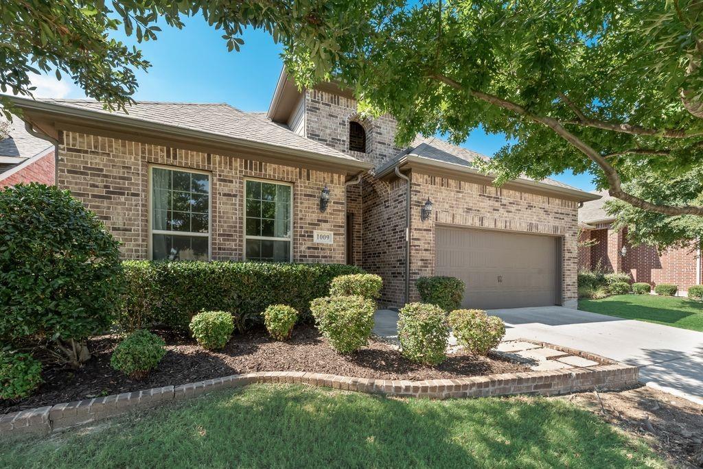 1009 Pampa Drive Property Photo 1