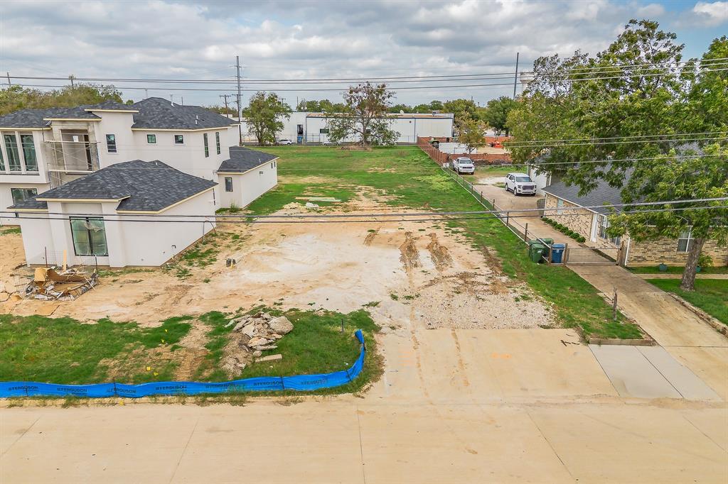 601 Dallas Drive Property Photo 1