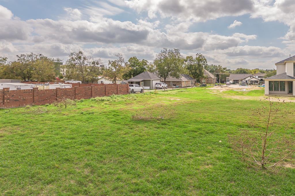 601 Dallas Drive Property Photo 4