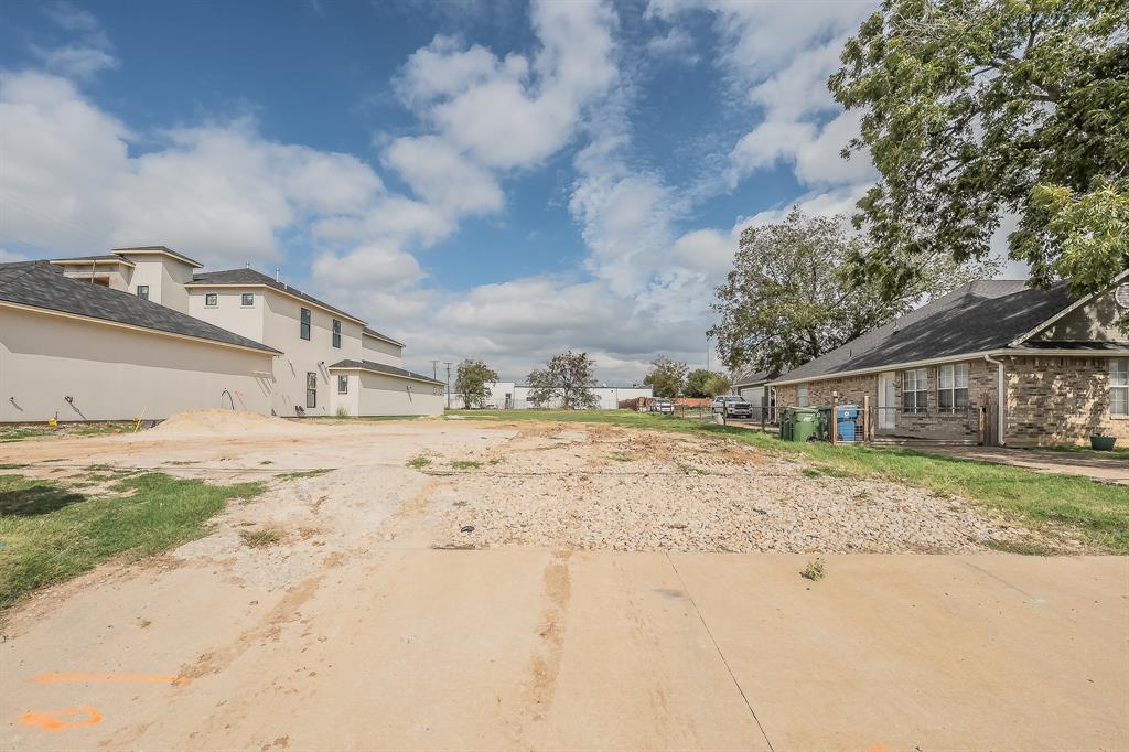 601 Dallas Drive Property Photo 6