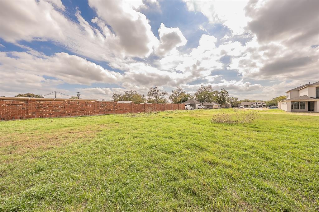 601 Dallas Drive Property Photo 10