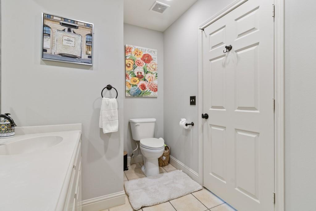 603 W 6th Avenue 103 Property Photo 19