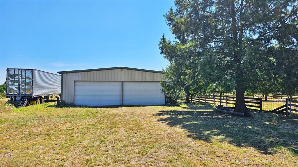 2247 County Road 2130 Property Photo 4