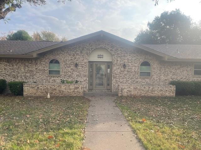 315 S Baker Street Property Photo 1
