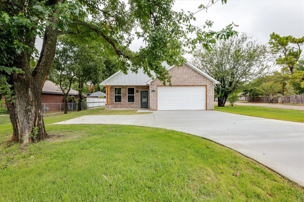 1400 N Business 287 Property Photo 1