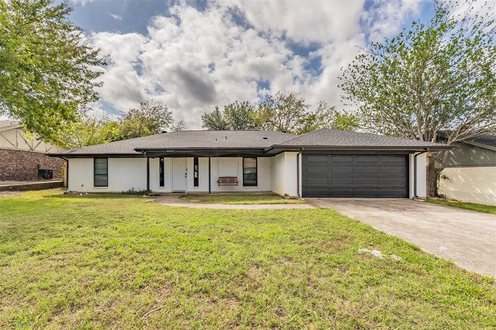 6704 Greenacres Drive Property Photo 1
