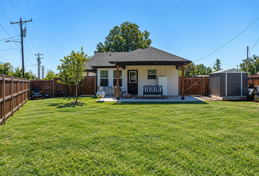 209 N Cleburne Whitney Road Property Photo 23