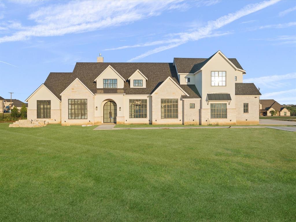 2901 Grassland Court Property Photo 8