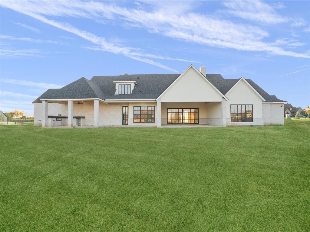 2901 Grassland Court Property Photo 17