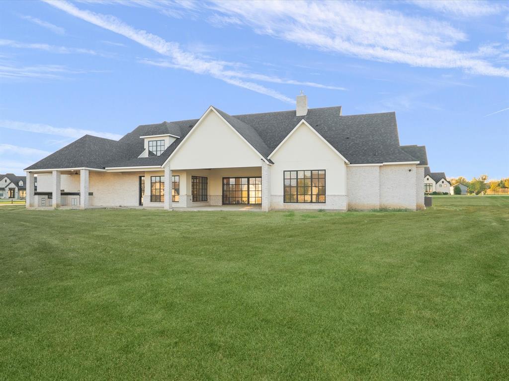 2901 Grassland Court Property Photo 18