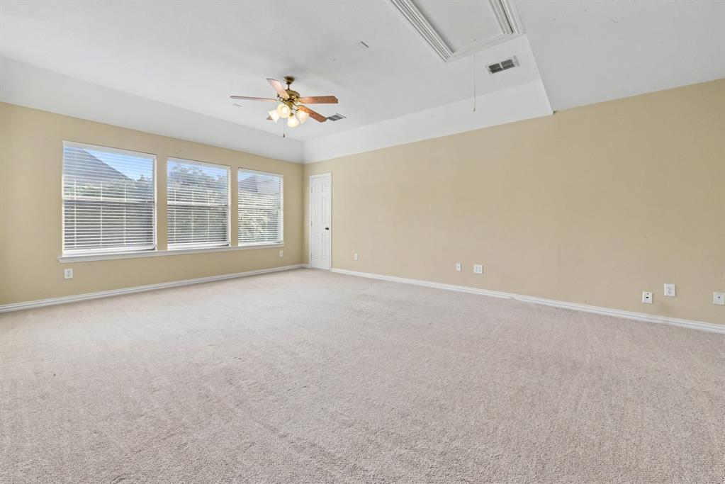 730 Pheasant Run Drive Property Photo 6