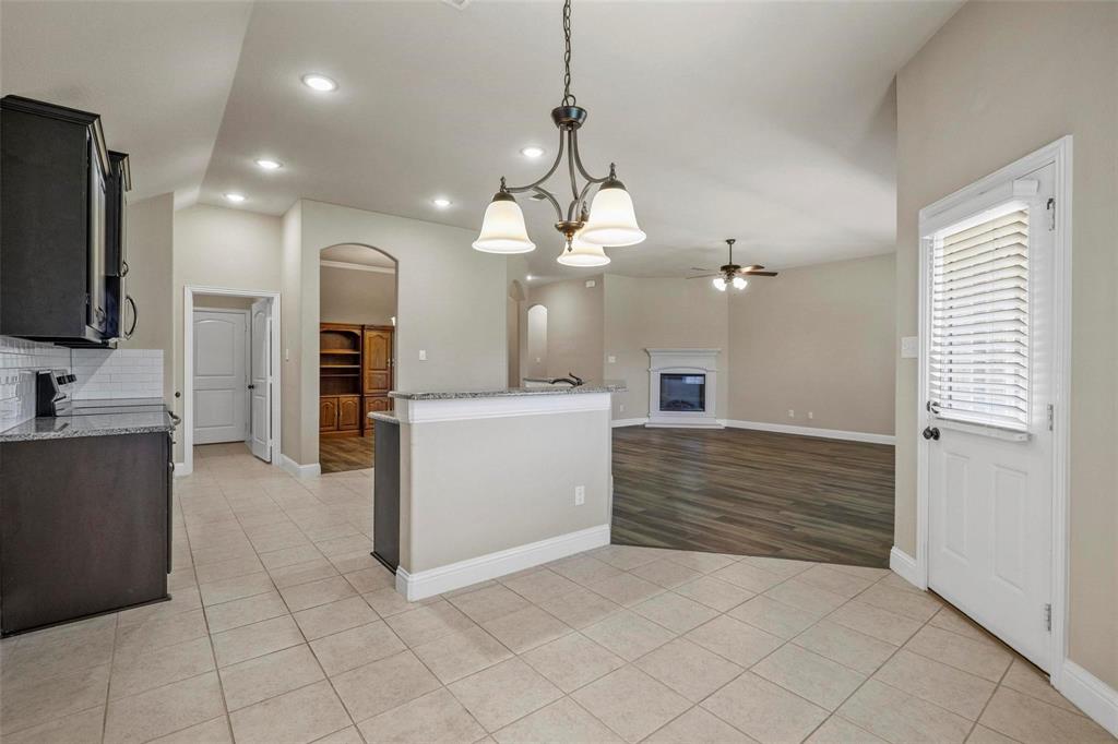 172 Landsdale Circle Property Photo 3