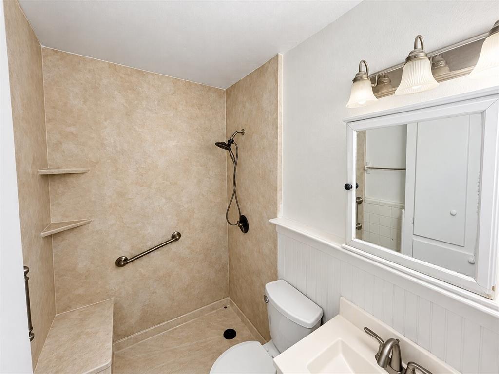 761 Thomas Avenue Property Photo 15