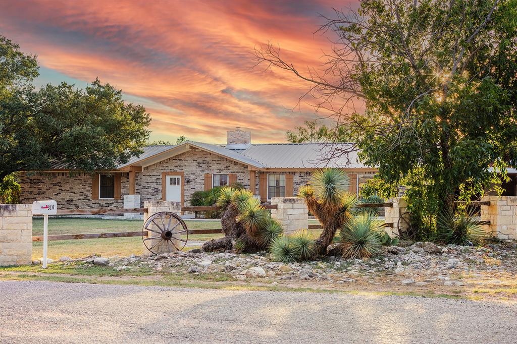 314 Open Country Road Property Photo 1