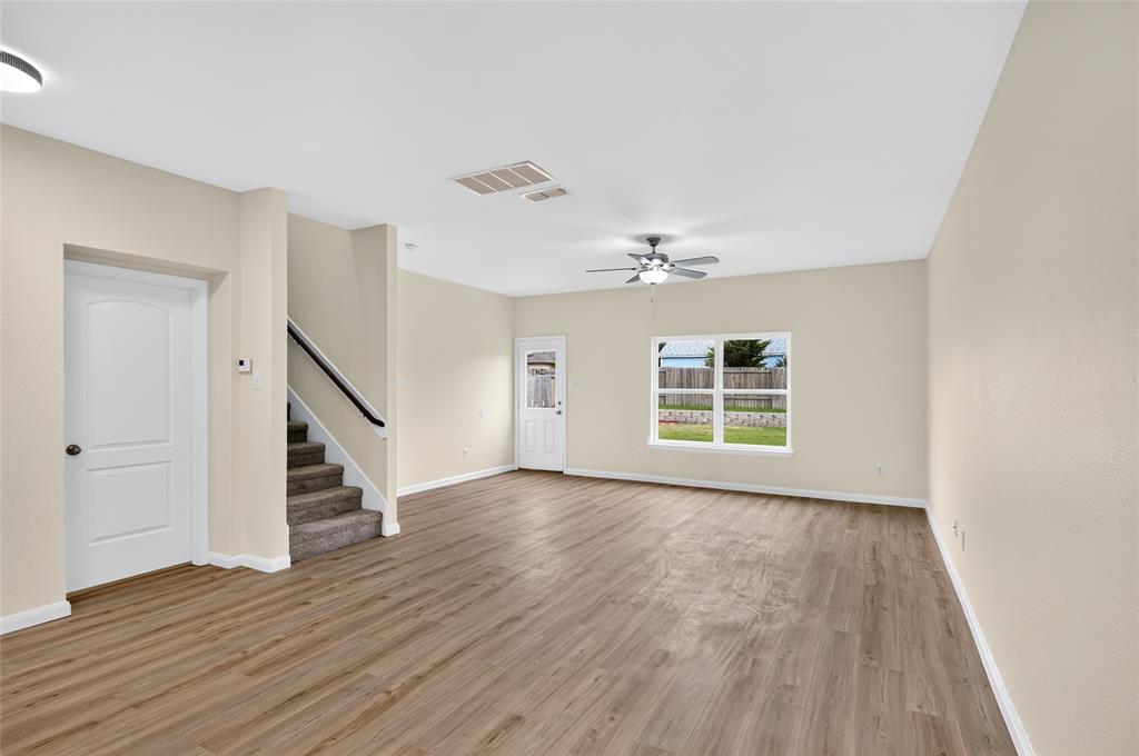 1820 Clegg Street Property Photo 2
