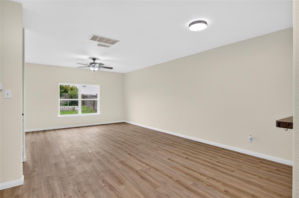 1820 Clegg Street Property Photo 6