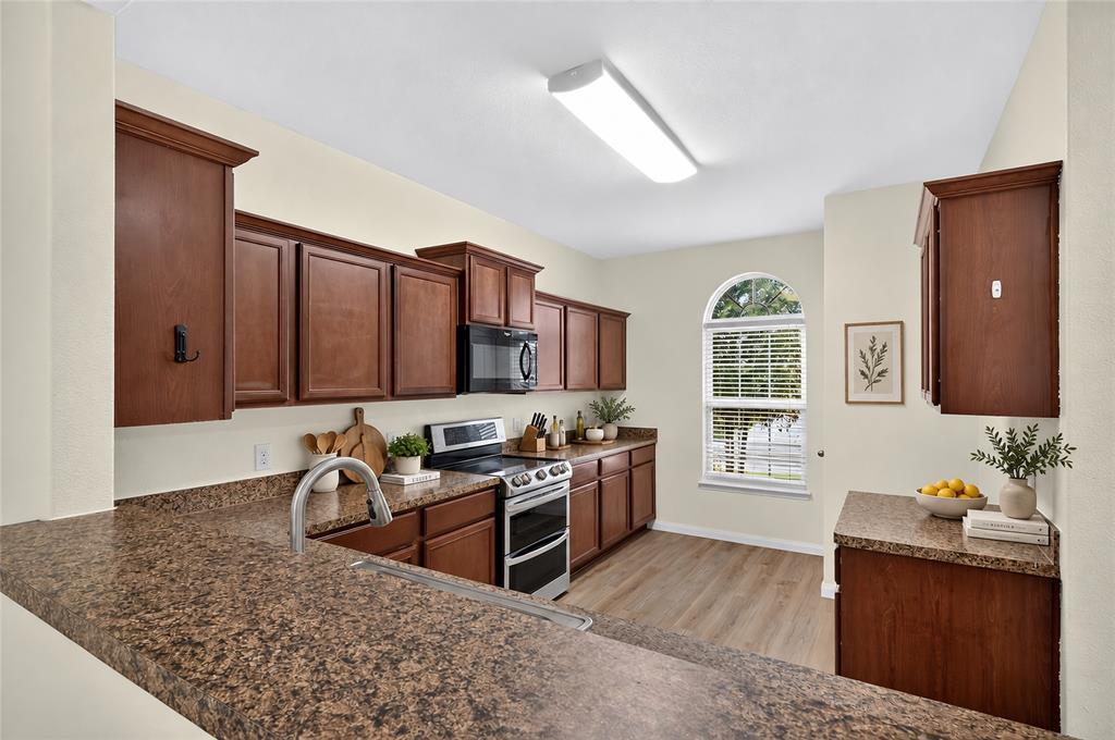 1820 Clegg Street Property Photo 11