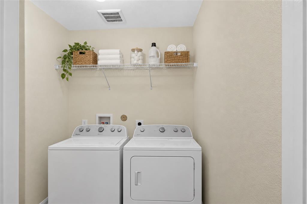 1820 Clegg Street Property Photo 28