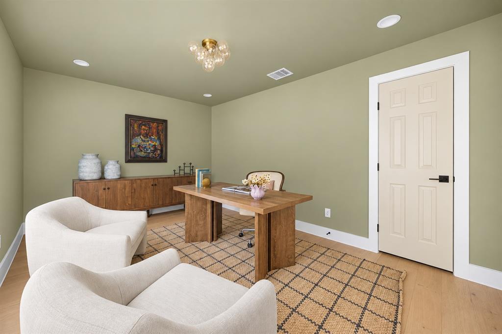 401 Northview Drive Property Photo 12