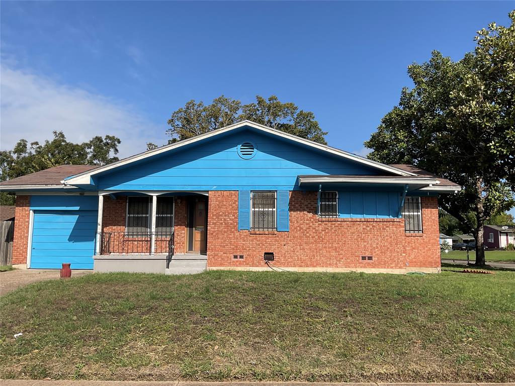 120 Waters Street Property Photo 1