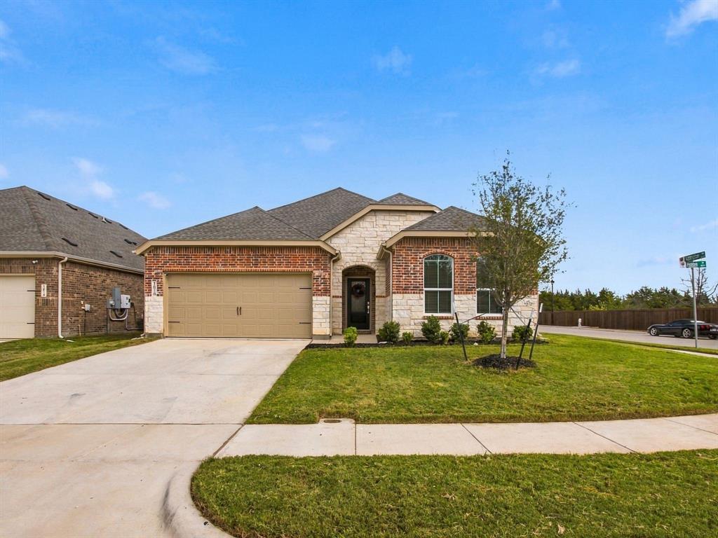 1818 Holden Drive Property Photo 1