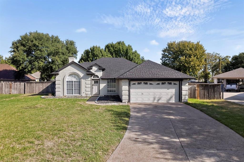 2662 Village Green Drive Property Photo 1