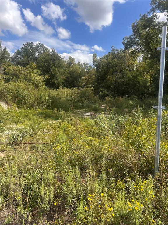 5404 Railroad Avenue Property Photo 1