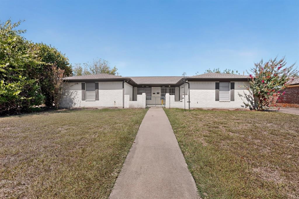 820 Ash Street Property Photo 1