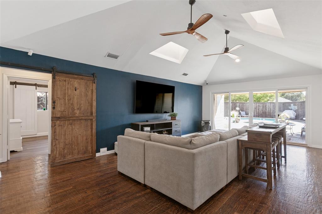 1724 Callaway Drive Property Photo 1