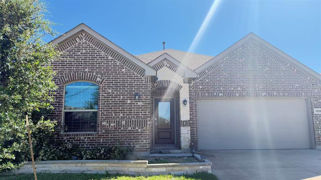 1309 Chapel Hill Drive Property Photo 1