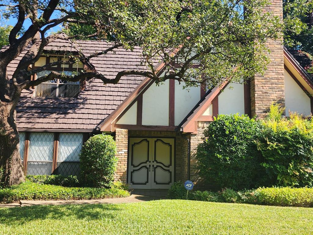 6510 Covecreek Place Property Photo 2