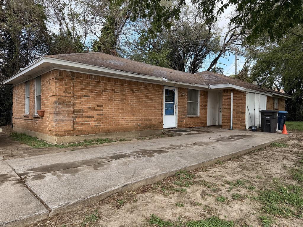 5332 Helmick Avenue Property Photo 1
