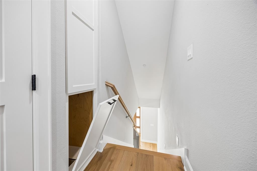 122 S Church Street Property Photo 12