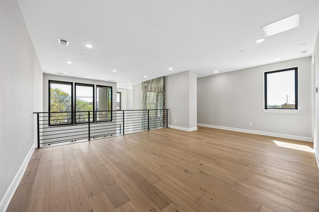 122 S Church Street Property Photo 33
