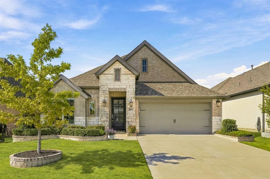 8901 Brandy Branch Way Property Photo 1